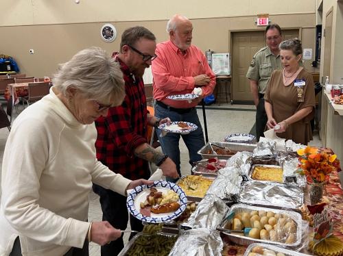rotarians Faye, Bob , Jo and Jason and guest Chris.jpeg